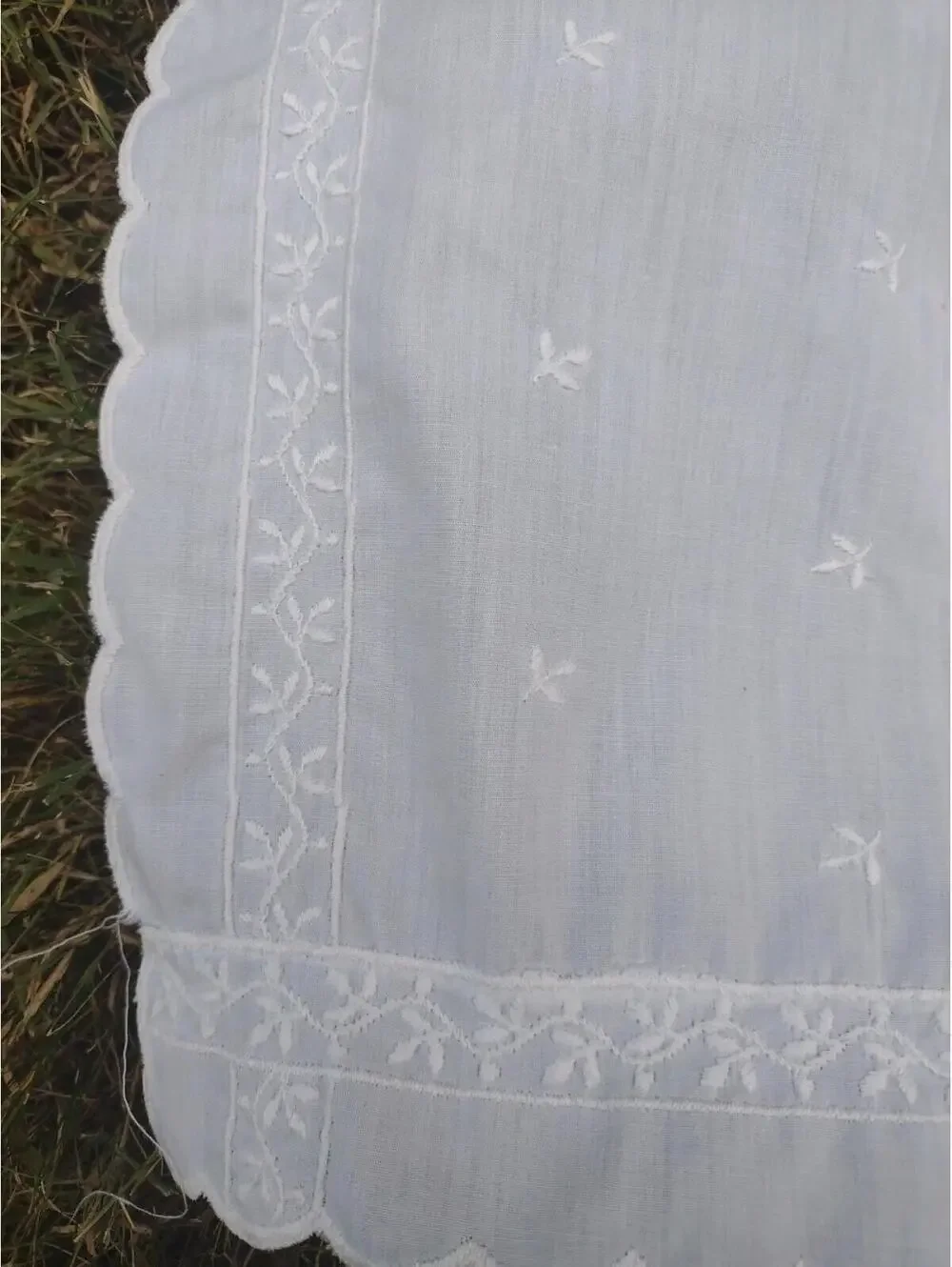 8pc Vintage Eyelet Lace Cutwork Linen Table Runner Lot Cottagecore Shabby Chic